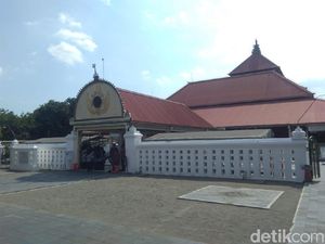 Masjid Kauman Yogya Belum Gelar Salat Jumat Besok, Ini Alasannya