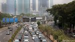 Melihat Suasana Jalan Tol Saat Massa Buruh Demo di DPR