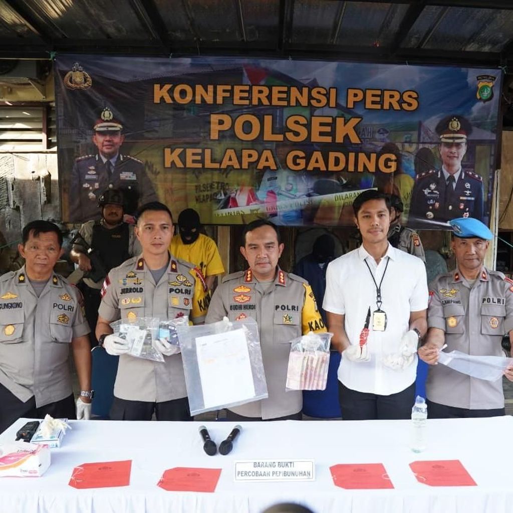 Suami Main Serong, Istri Balas Selingkuh Lalu Rencanakan Bunuh Pakai Sianida Suami Main Serong, Istri Balas Selingkuh Lalu Rencanakan Bunuh Pakai Sianida