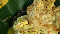 Kalau tak mau repot, minta saja ayam lodho disuwir kasar lalu disiram kuah kentalnya. Ditambah sedikit sambal makin enak rasanya. Foto : Instagram @njajan.tulungagung