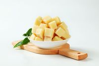 Jangan Dibuang! Susu Basi Bisa Dimanfaatkan untuk 6 Hal Ini