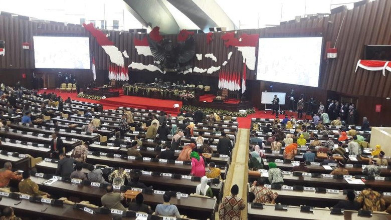 Ini Daftar Pimpinan Fraksi MPR 2019-2024 Ini Daftar Pimpinan Fraksi MPR 2019-2024