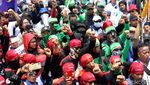 Penampakan Massa Buruh yang Demo di Depan Gedung DPR