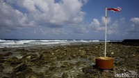 Dalam ekspedisi detikcom bersama Bank BRI selama seminggu, Pantai Wora menjadi salah satu destinasi wisata yang wajib dikunjungi. Berada di ujung selatan pulau, Pantai Tanjung Wora memang cantik.