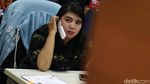 Melihat PNS Jakarta Utara Layani Warga di Hari Batik