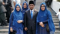 Lora Fadil lolos ke Senayan lewat daerah pemilihan (Dapil) Jawa Timur 3 periode 2019-2024. Lora Fadil mencalonkan diri melalui Partai NasDem dan berhasil mendapatkan suara 40.713 di daerah pemilihannya. (dok. Pribadi).