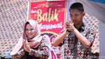 Seru! Fashion Show Peringati Hari Batik di SMKN 1 Sumedang