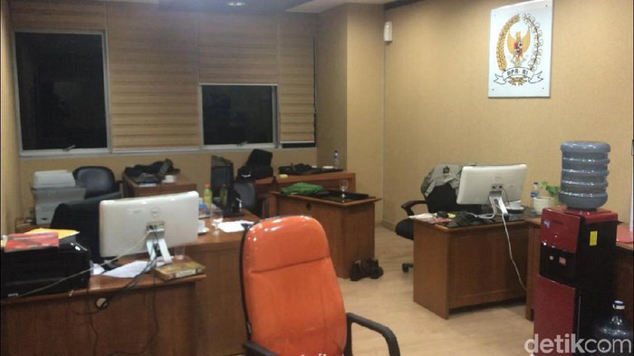 Hanura Terdepak dari DPR, Ruangan Inas Ditempati Andre Rosiade Gerindra