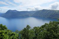 Danau Terjernih di Jepang yang Tak Bisa Disentuh