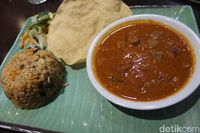 Ah Mei Cafe: Mencicipi Nasi Briyani dan Roti Prata ala Kaki Lima Singapura