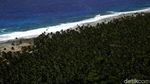 Lanskap Pulau Miangas yang Mempesona dari Puncak Mercusuar