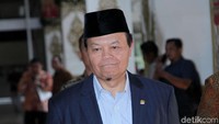 Hidayat Nur Wahid adalah pimpinan MPR dari PKS. Saat ini partai yang menaungi HNW juga mendukung Bambang Soesatyo jadi Ketua MPR.