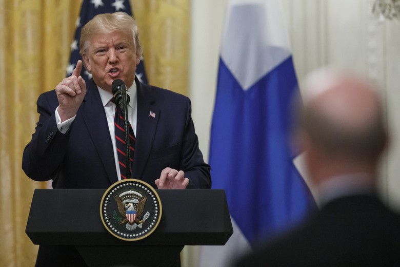 Gedung Putih: Trump Tahan Bantuan Militer Ukraina Terkait Pemilu 2016 Gedung Putih: Trump Tahan Bantuan Militer Ukraina Terkait Pemilu 2016