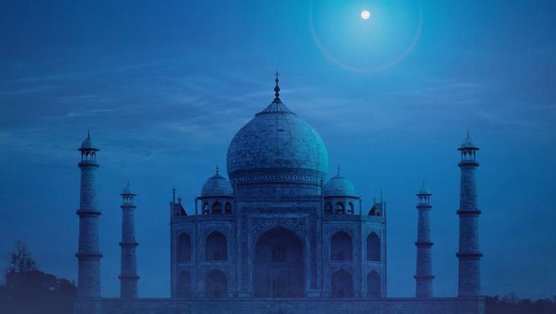 Taj Mahal Taj Mahal di malam hari.