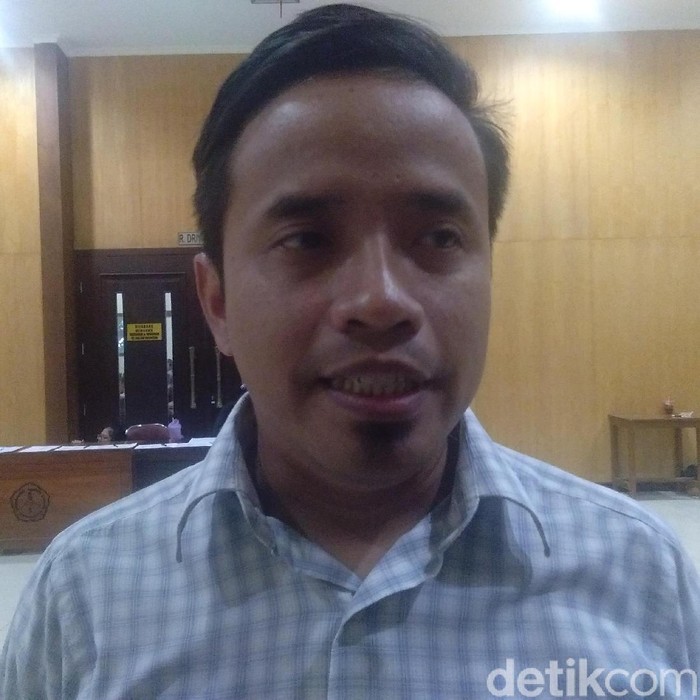 Peneliti Pukat UGM, Zaenur Rohman, Kamis (3/10/2019).