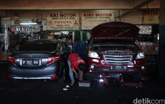 Pasar Onderdil Mobil di Palmerah Kembali Bergeliat Pascarusuh Pasar Onderdil Mobil di Palmerah Kembali Bergeliat Pascarusuh