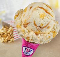 Es Krim Lembut Topping Popcorn yang Creamy Manis Ada di Sini