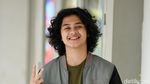 Ini Gaya Andalan Bastian Steel