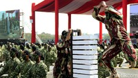 Para prajurit hadiri geladi bersih HUT ke-74 TNI di Landasan Udara (Lanud) Halim Perdanakusuma, Jakarta, Kamis (3/10/2019).
