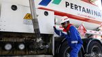 Melihat Lebih Dekat Terminal BBM di Makassar