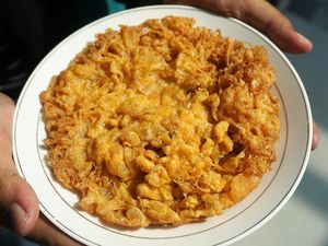 Ini Talua Barendo, Telur Dadar Gaya Minang yang Keriting Gurih