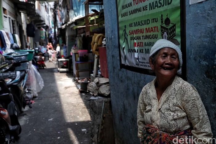 Mengintip Kehidupan Warga Di Permukiman Padat Penduduk Ibu Kota