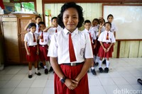 Di Pulau Miangas, perbedaan bukan lagi hal yang tabu dan aneh. Di pulau paling utara di Indonesia ini, keberagaman dan toleransi adalah laku hidup yang tak perlu diglorifikasi.
