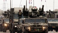 Beragam alutsista milik TNI nampak terlihat di geladi bersih HUT ke-74 TNI yang digelar di Lanud Halim Perdanakusuma, Jakarta Timur.