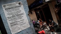 Namun, hidup di kawasan permukiman padat penduduk tak berarti minim persoalan. Salah satu ancaman yang kerap melanda kawasan permukiman padat penduduk adalah kebakaran.
