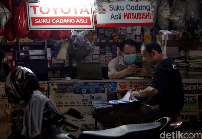 Pasar Onderdil Mobil di Palmerah Kembali Bergeliat Pascarusuh Pasar Onderdil Mobil di Palmerah Kembali Bergeliat Pascarusuh