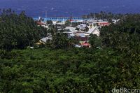 Lanskap Pulau Miangas Yang Mempesona Dari Puncak Mercusuar