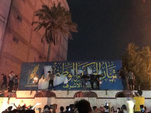 Najaf Kota Suci Syiah Membara, Gedung Konsulat Iran Dibakar