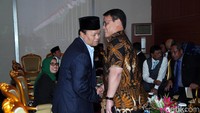 Hidayat Nur Wahid juga hadir.