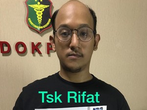 Begini Detik-detik Polisi Geledah Kamar Rifat Umar Terkait Narkoba