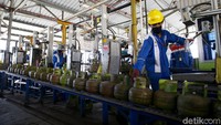 Setiap hari terminal tersebut memproduksi 22 ribu tabung 3 kg berisi gas dengan kapasitas 60-70 metrik ton untuk kebutuhan warga Makassar. 