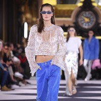 Fashion show koleksi spring 2020 Balmain di Paris Fashion Week, Paris, Prancis. Jumat (27/9/2019). Photo by Pascal Le Segretain/Getty Images.