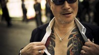 Bagi Yakuza, tato bukanlah suatu penanda geng/kelompok tertentu seperti di Amerika Tengah dan Utara. Bagi Yakuza, tato merupakan suatu simbol kejadian yang dialami oleh anggota Yakuza. Suatu simbol yang begitu bermakna, bisa jadi jalan hidupnya atau peristiwa besar dalam hidupnya (BBC/Anton Kusters)