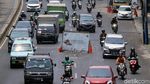 Hati-hati, Ada Jalan Retak di Kawasan Hayam Wuruk Jakarta
