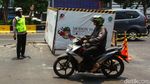 Hati-hati, Ada Jalan Retak di Kawasan Hayam Wuruk Jakarta