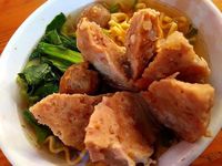 Enaknya Bakmie Kepiting hingga Konro Bakar yang Selalu 'Bikin Laper'
