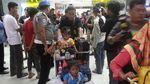 Momen Korban Konflik Wamena Tiba di Kampung Halaman
