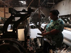 Upah hingga Produk Impor Jadi Biang Kerok Pabrik Tekstil Tutup