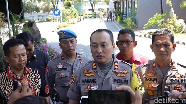 Polisi Beberkan Kronologi Video Mesum Pelajar Tuban yang Viral Polisi Beberkan Kronologi Video Mesum Pelajar Tuban yang Viral