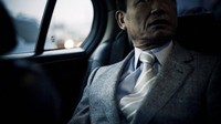 Biasanya, anggota Yakuza tidak menato bagian leher dan pergelangan tangan karena terlalu terekspos (karena tato dinilai negatif bagi masyarakat Jepang). Biasanya yang melakukan itu adalah anggota Yakuza yang sudah senior (BBC/Anton Kusters)
