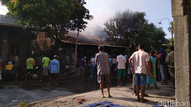 Satu Warga Terluka Akibat Kebakaran Rumah di Demak