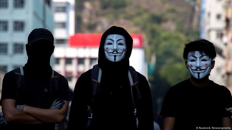 Otoritas Hong Kong akan Larang Penutup Wajah Saat Unjuk Rasa Otoritas Hong Kong akan Larang Penutup Wajah Saat Unjuk Rasa