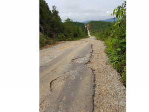 Jalan Perbatasan RI-Malaysia di Kapuas Hulu Kalbar Rusak Parah