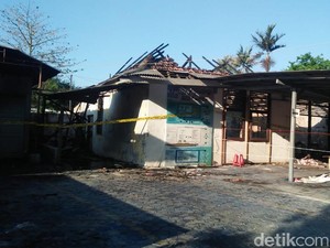 Terbakar, Ruang Tunggu Rutan Pondok Bambu Sementara Pakai Tenda