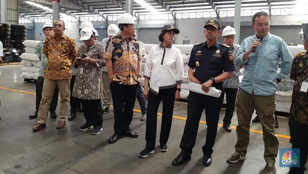 Sri Mulyani Blusukan ke Gudang Tekstil, Ini Penampakannya