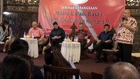 Adanya gelombang aksi unjuk rasa yang terjadi hampir secara serentak dan merata di seluruh pelesok negeri, dengan rentetan aksi di gedung MPR/DPR RI dan Istana yang dilakukan secara berturut-turut adalah sederet persoalan nasional yang tidak bisa disepelekan. Artinya, membutuhkan perhatian lebih dari setiap komponen dan elemen bangsa.